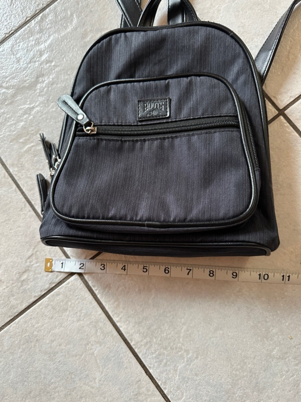 ROOTS Y2K Minimalist Black Compact Canvas Backpack - Picture 11 of 12